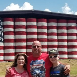 Meet your Posher, Joey niki